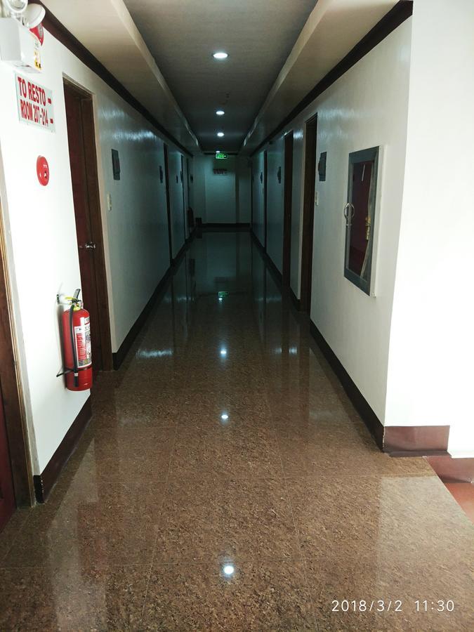 Bicotels Hotel Batangas Extérieur photo